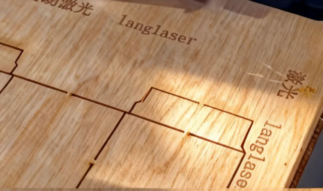 Udforskning af det grænseløse potentiale ved laserknivmatricesystemer!